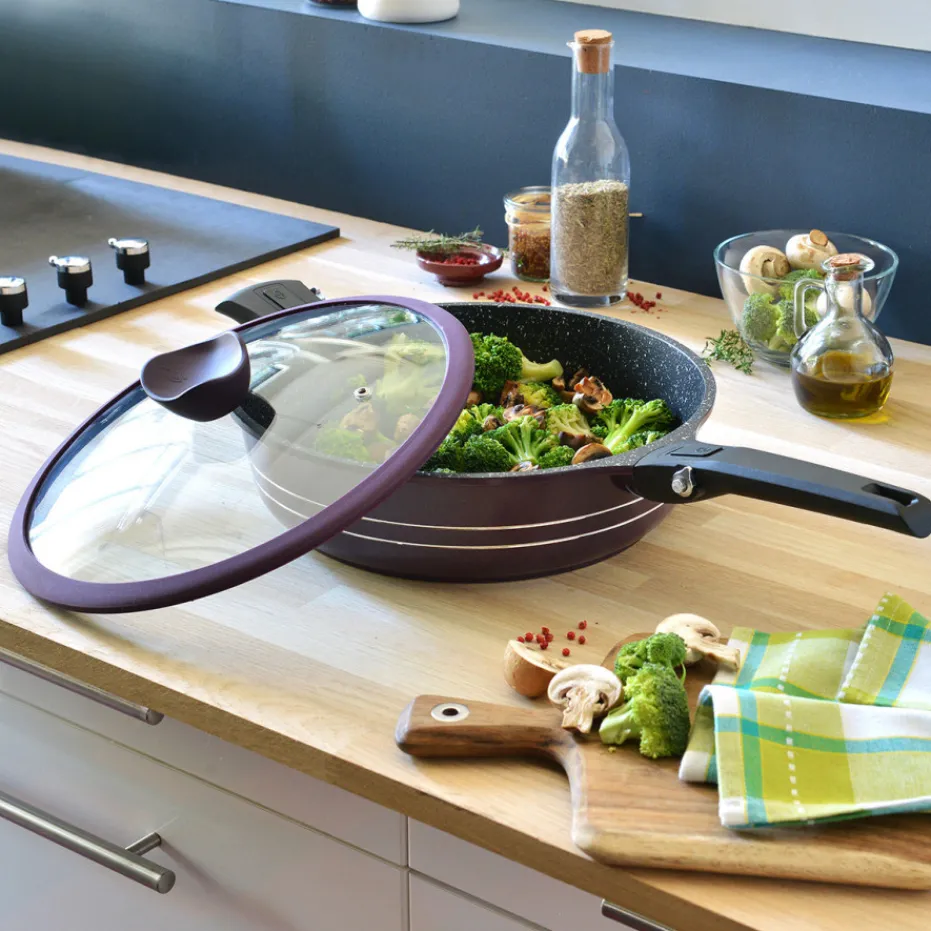 sauteuse_fonte_daluminium_2.webp Fashion Pradel France Sauteuse fonte d'aluminium